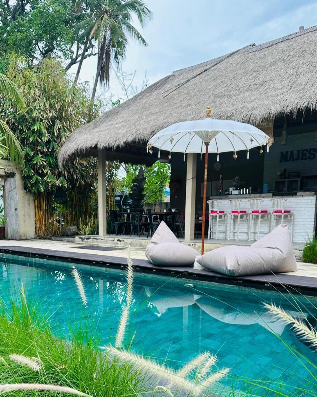 Nusa Majesty Batununggul Buitenkant foto